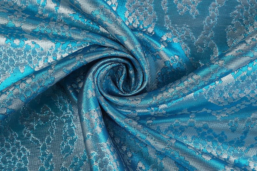 high-quality Italian fabrics