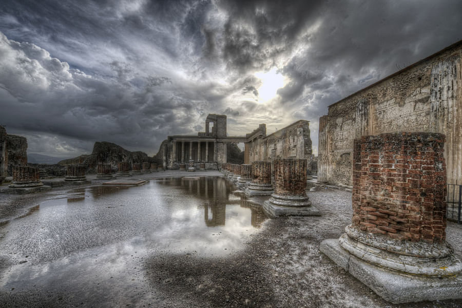 Pompeii ruins
