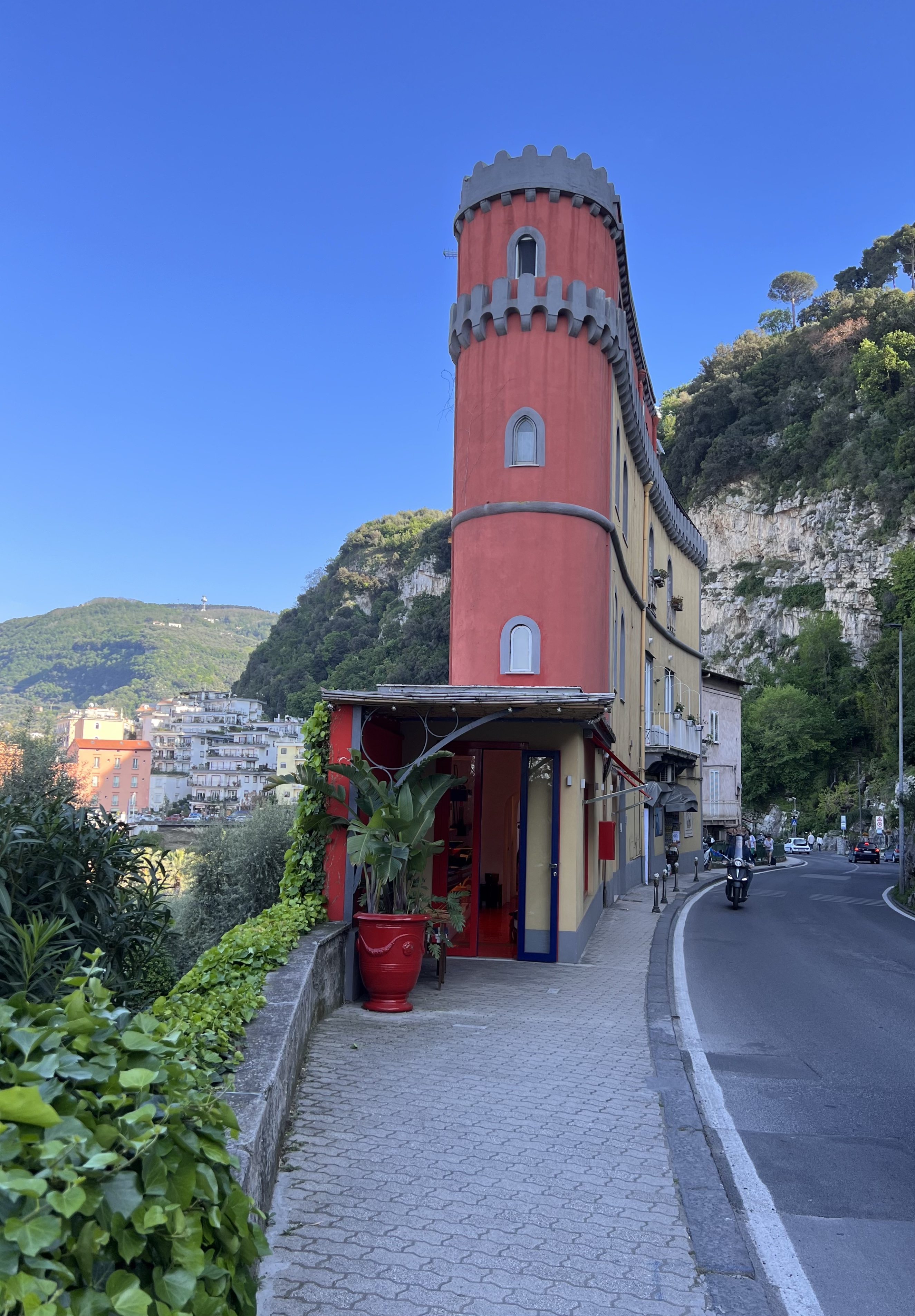 Chaplin's Pub Sorrento sunset